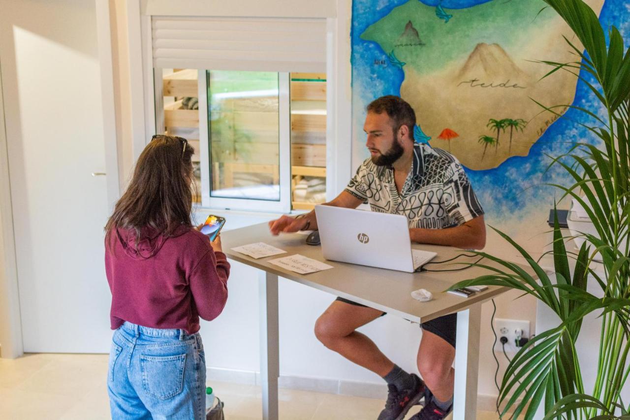 Duque Nest Hostel Costa Adeje  Ngoại thất bức ảnh