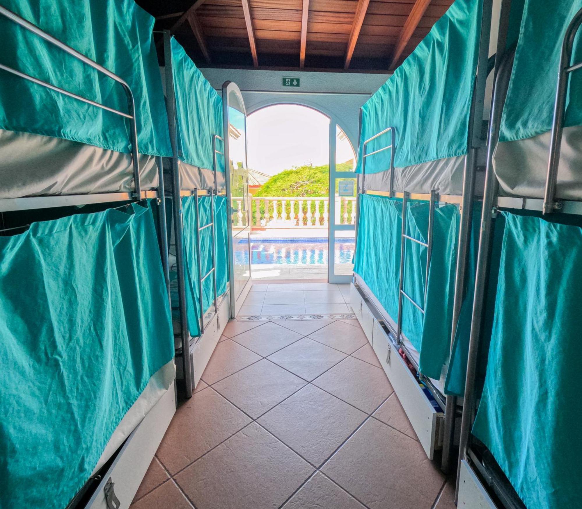 Duque Nest Hostel Costa Adeje  Ngoại thất bức ảnh